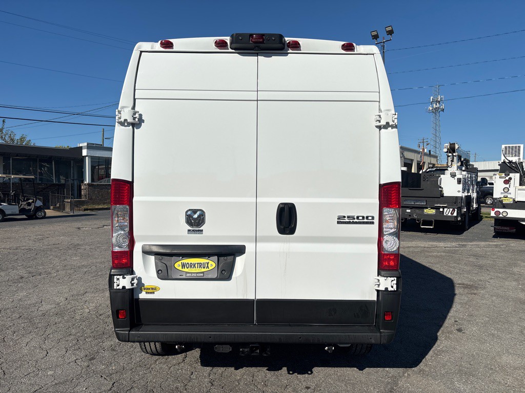 2024 RAM Promaster Image 4
