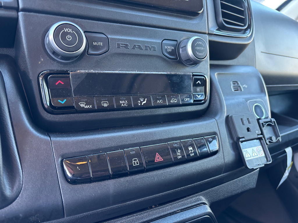 2024 RAM Promaster Image 17