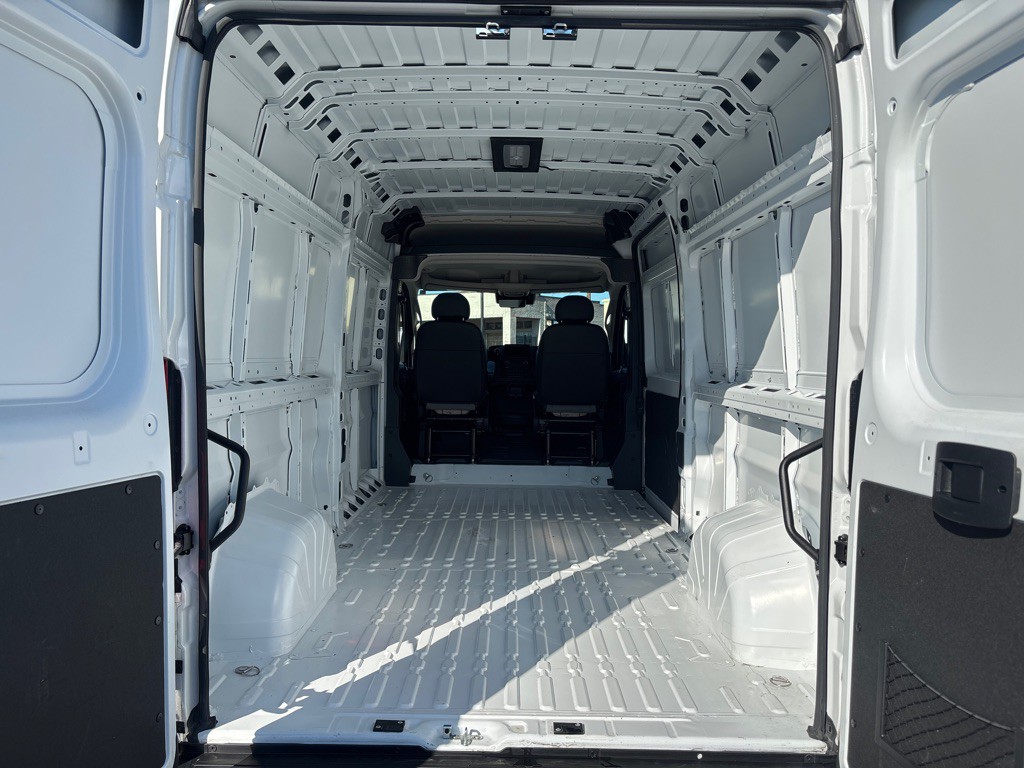 2024 RAM Promaster Image 21