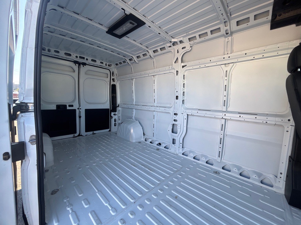 2024 RAM Promaster Image 22