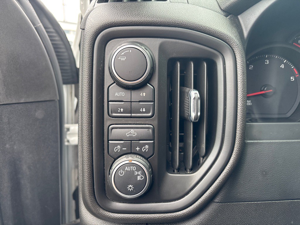 2021 Chevrolet Silverado 1500 Image 11