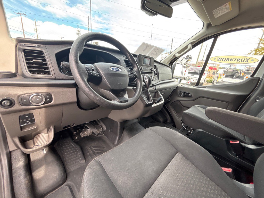 2023 Ford T250 Image 9