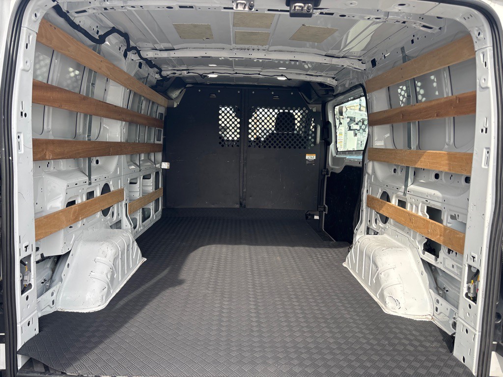 2023 Ford T250 Image 20