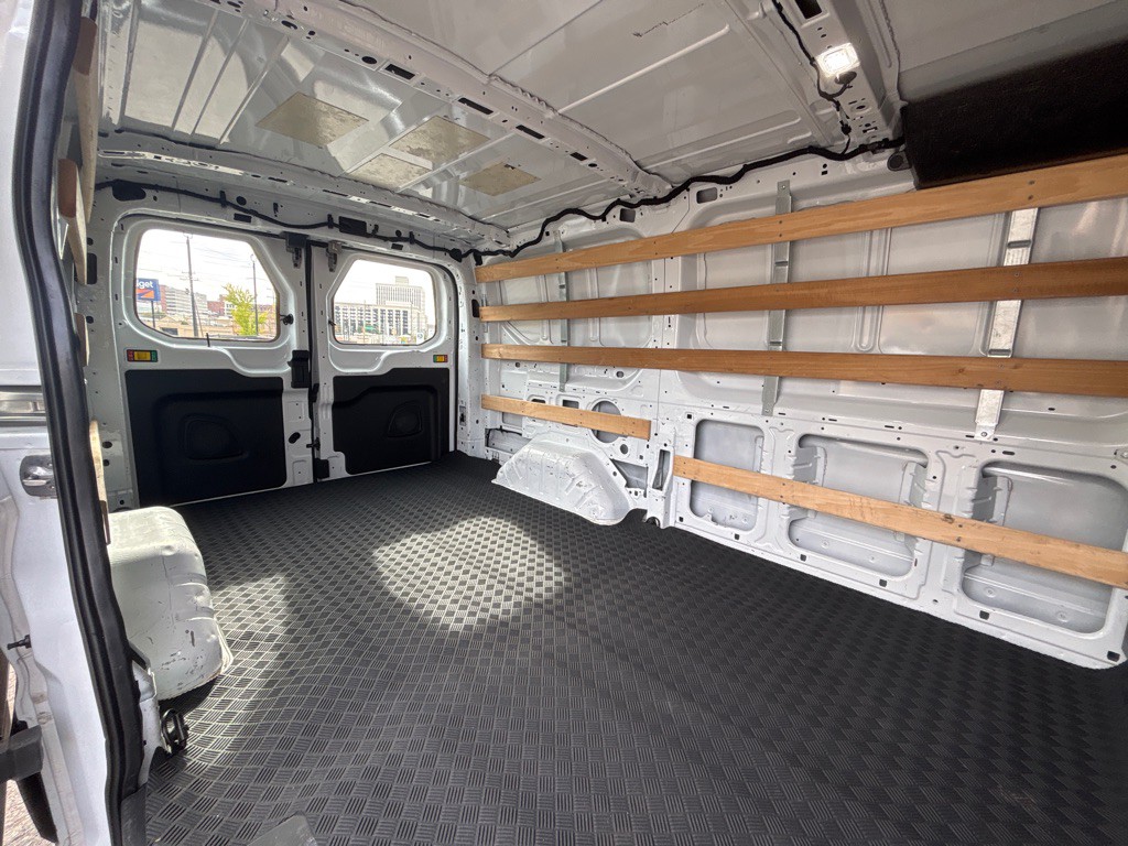 2023 Ford T250 Image 21