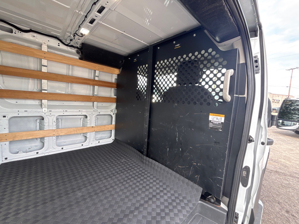 2023 Ford T250 Image 22