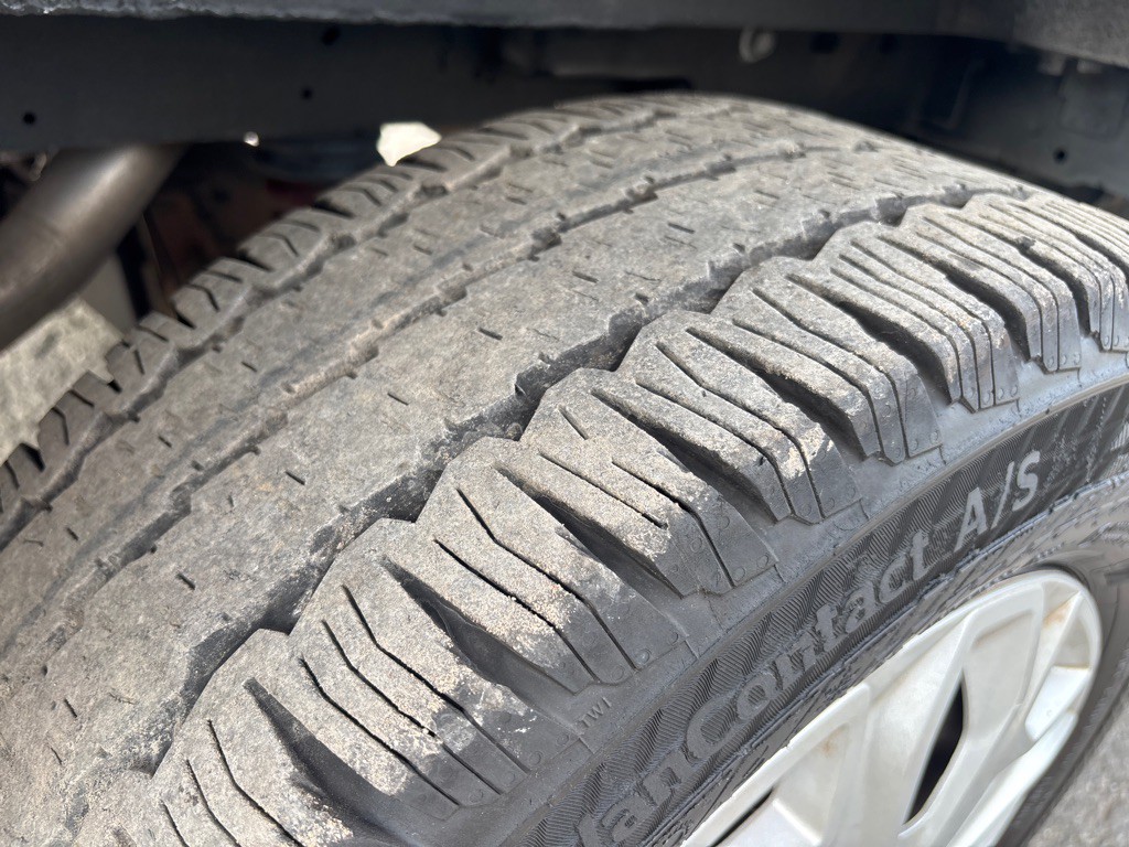 2023 Ford T250 Image 23