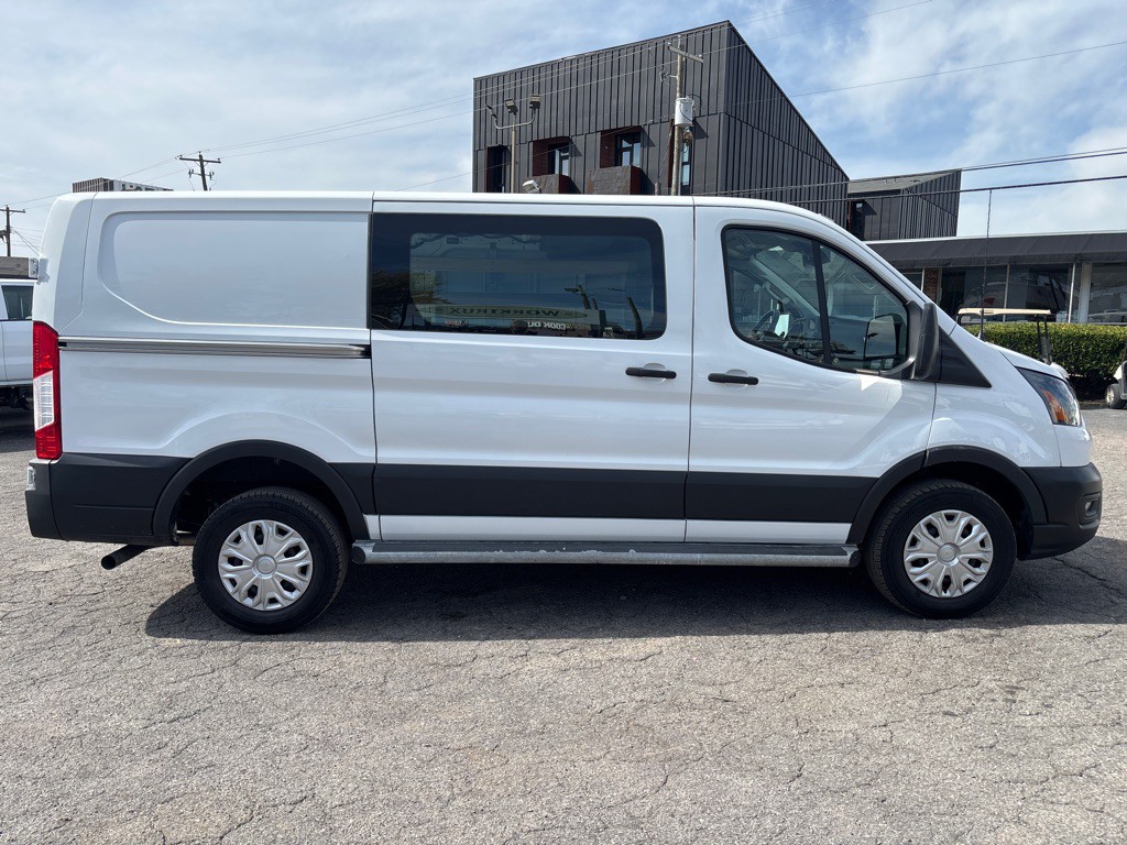 2023 Ford T250 Image 6