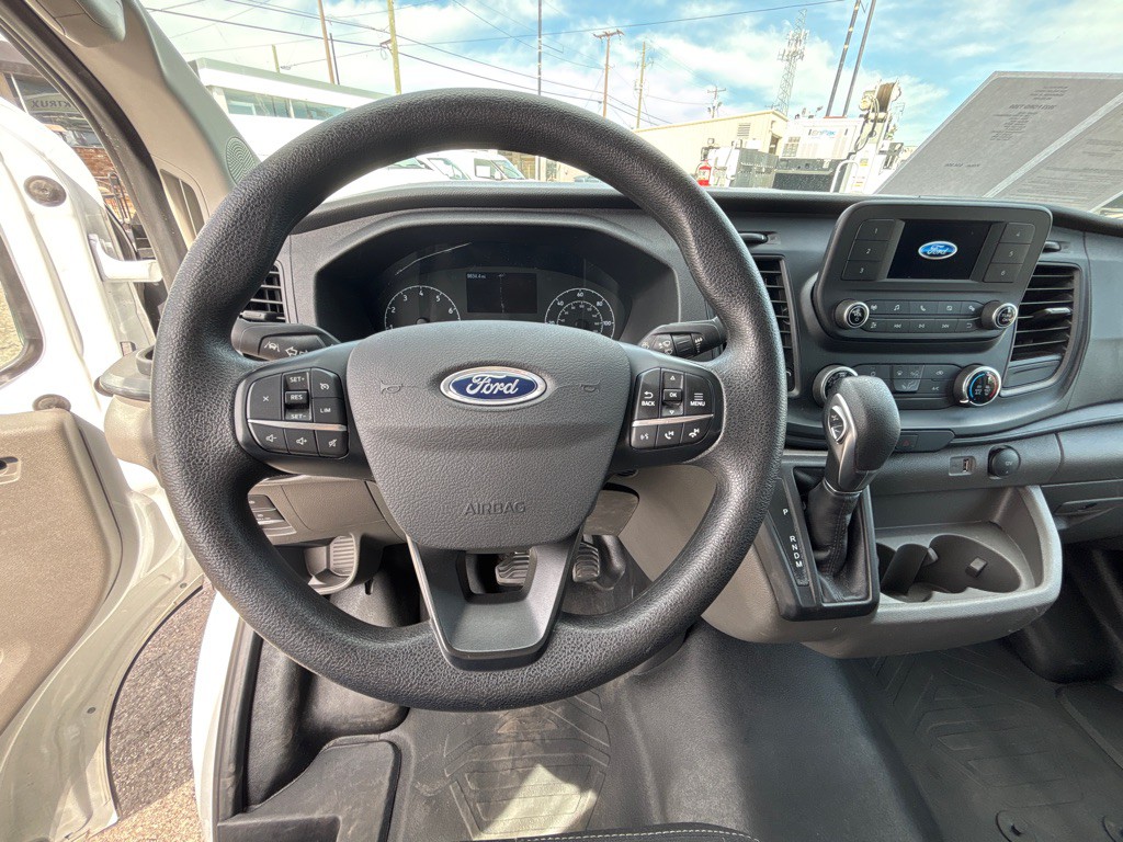 2023 Ford T250 Image 11