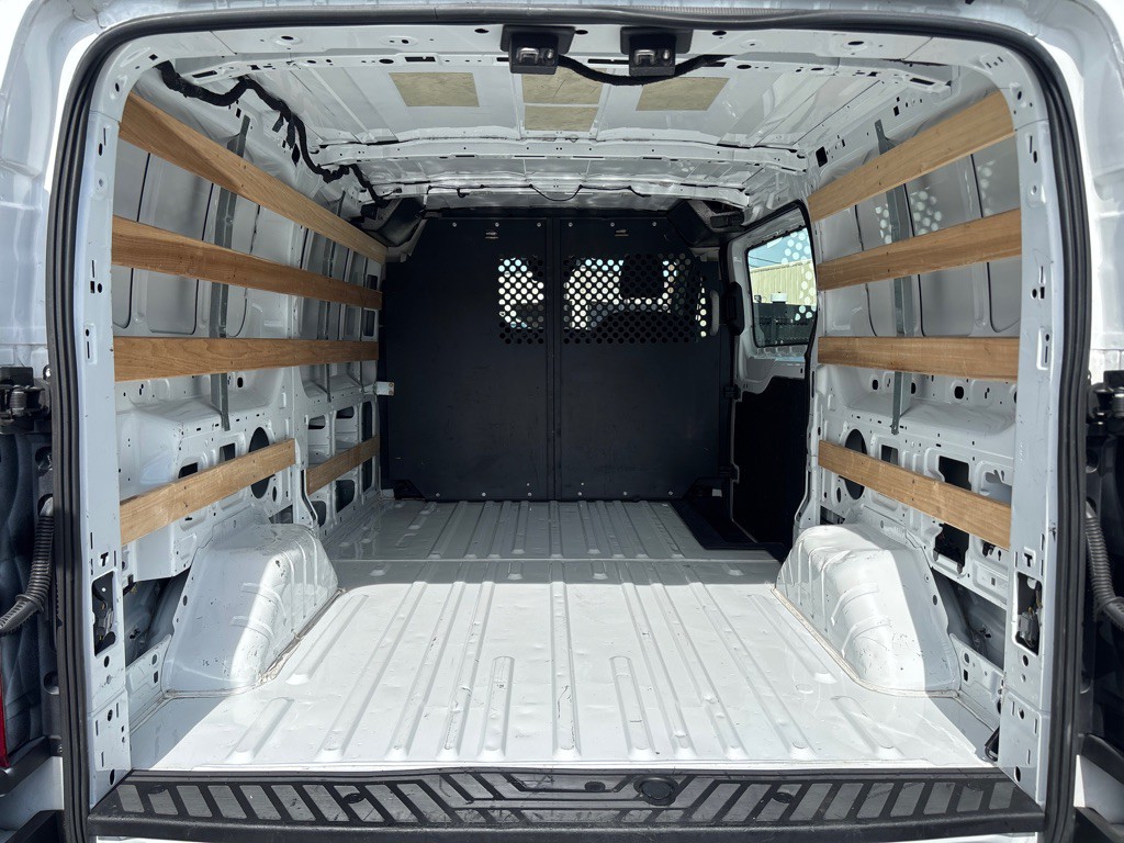 2023 Ford T250 Image 20