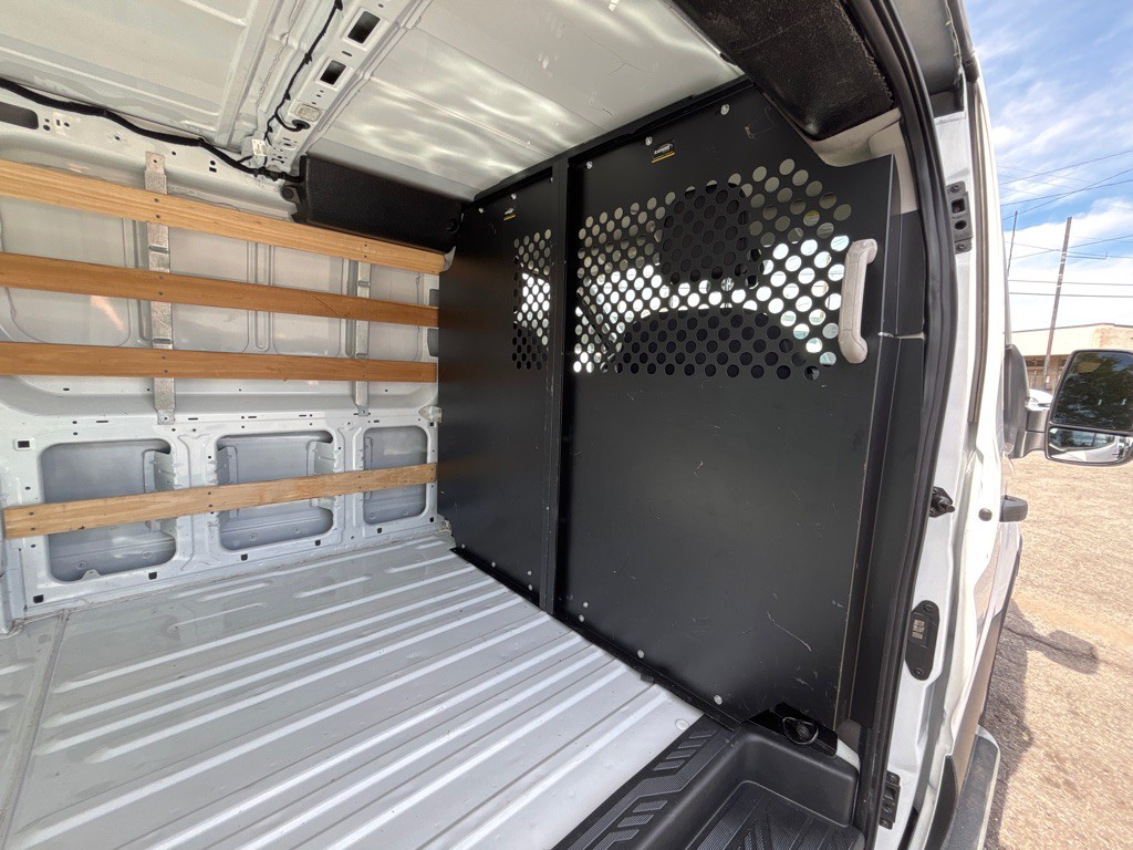 2023 Ford T250 Image 22