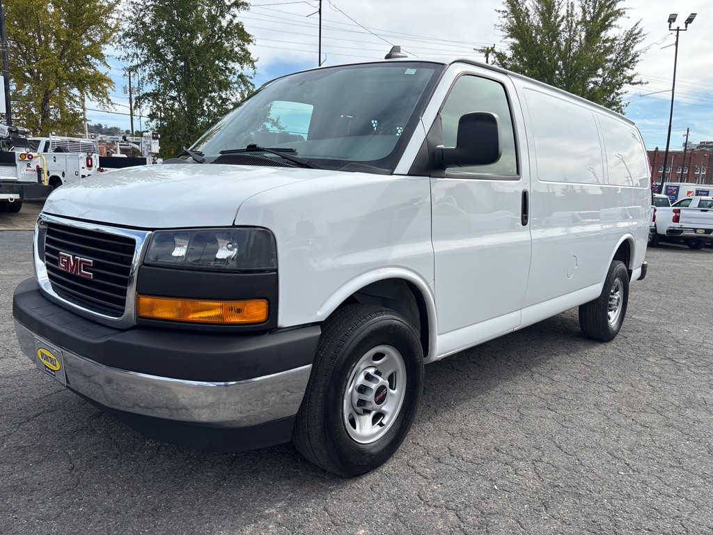 2023 GMC G2500 Image 1