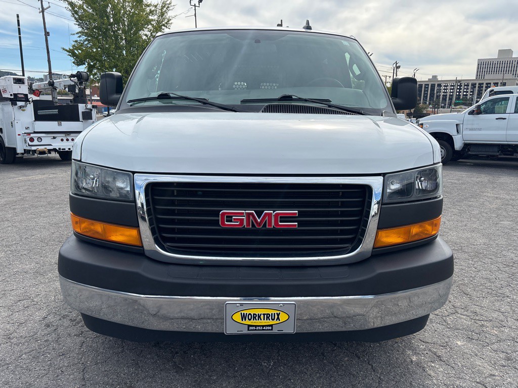 2023 GMC G2500 Image 8