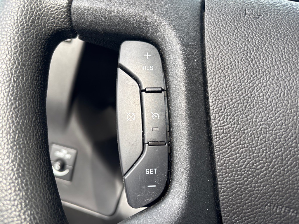 2023 GMC G2500 Image 12