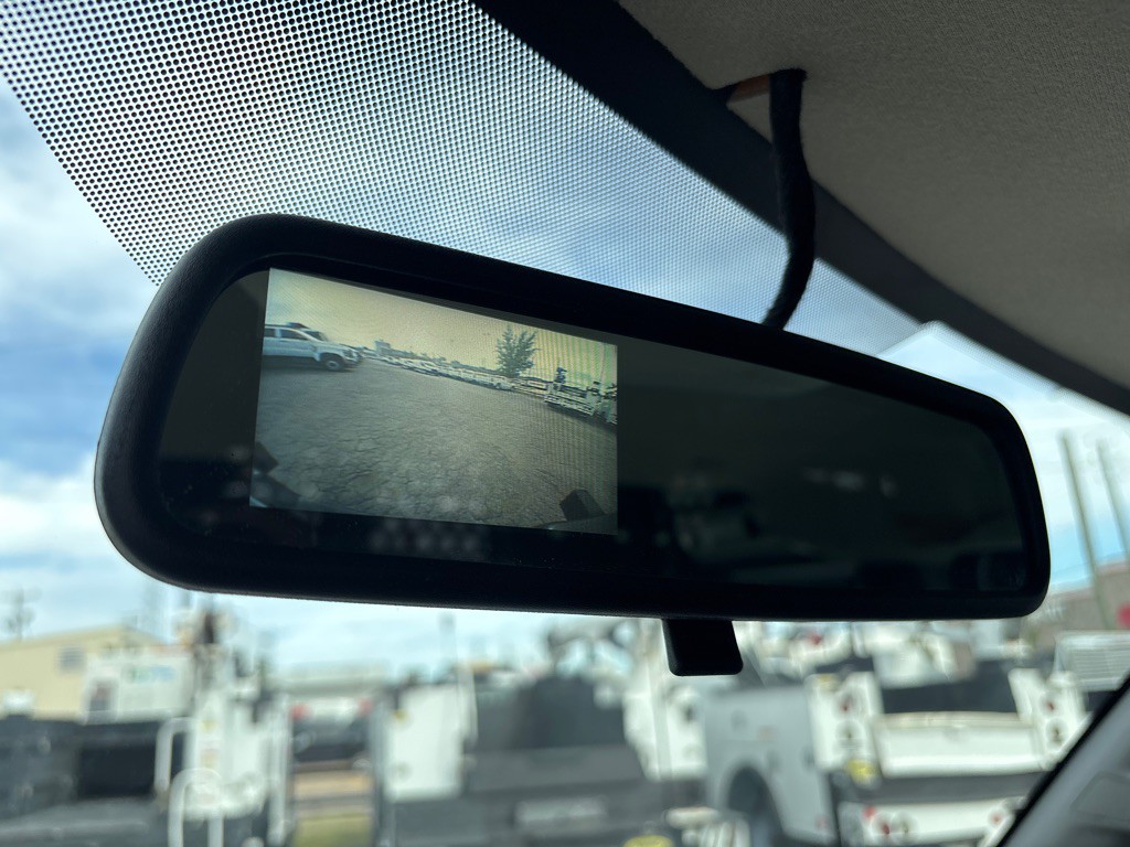 2023 GMC G2500 Image 14