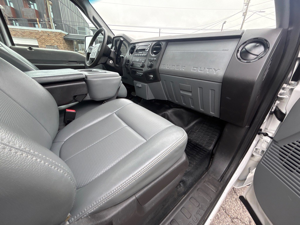 2016 Ford F-350 Image 15