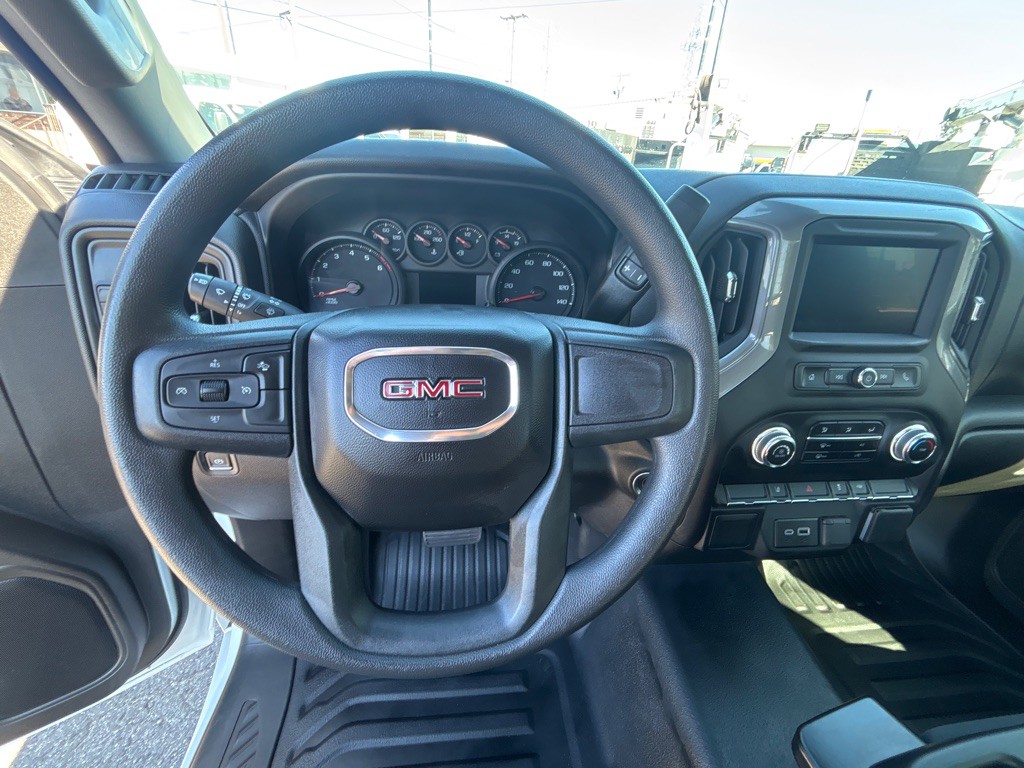 2024 GMC Sierra Image 11