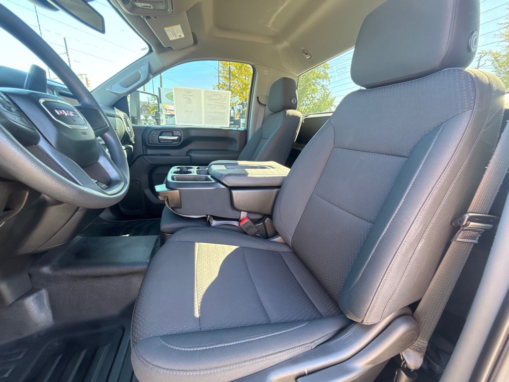 2024 GMC Sierra Image 16