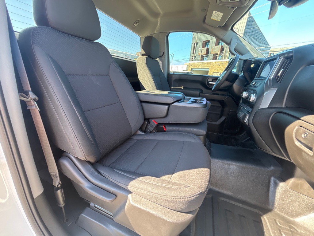 2024 GMC Sierra Image 18