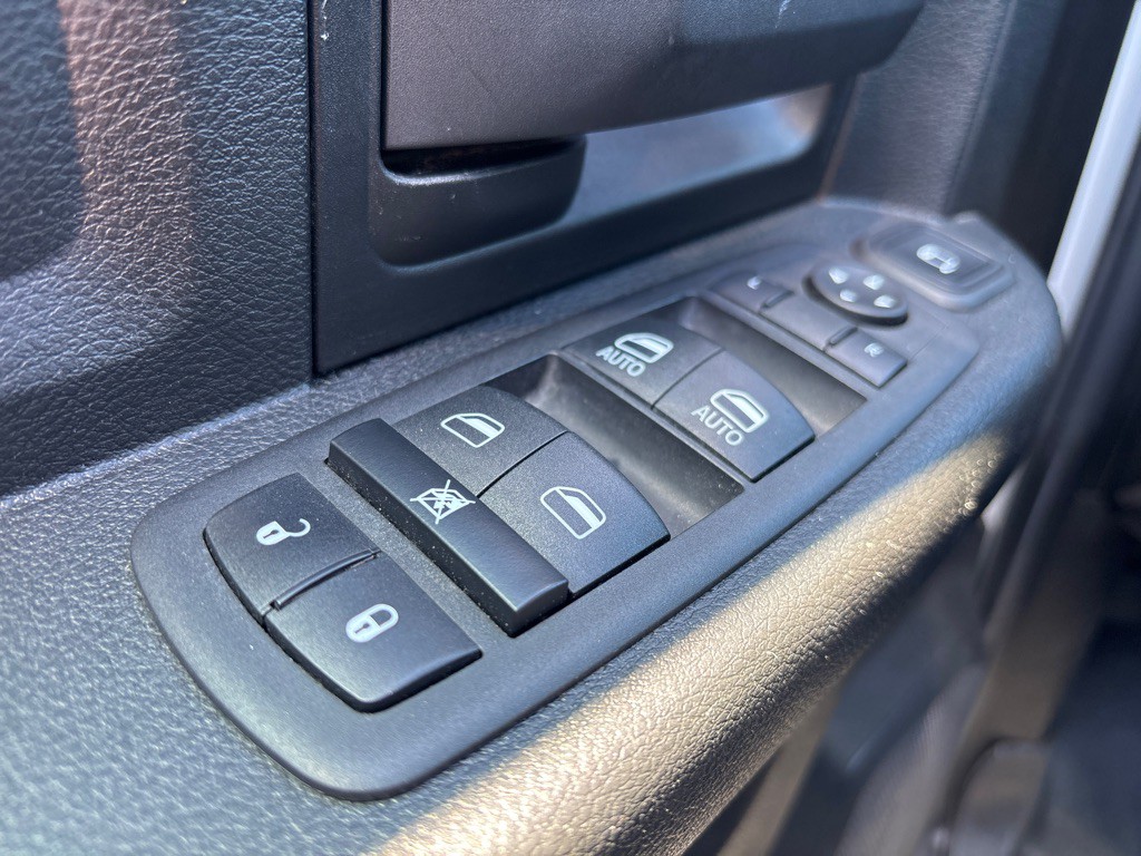 2023 RAM 2500 Image 12