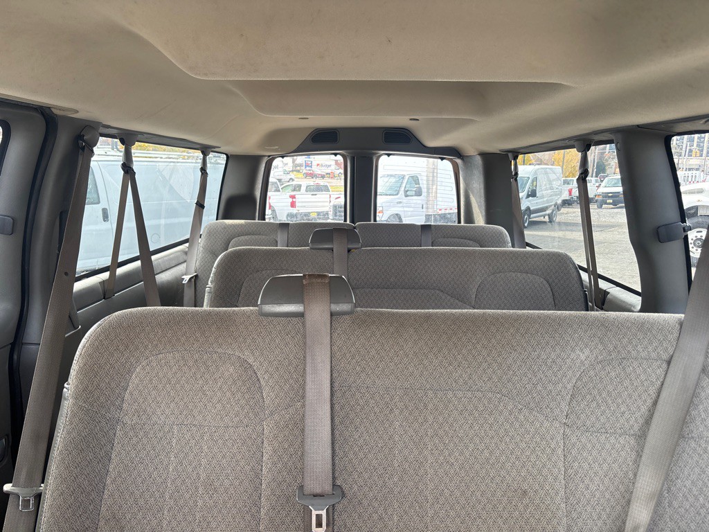 2019 Chevrolet Express Image 14