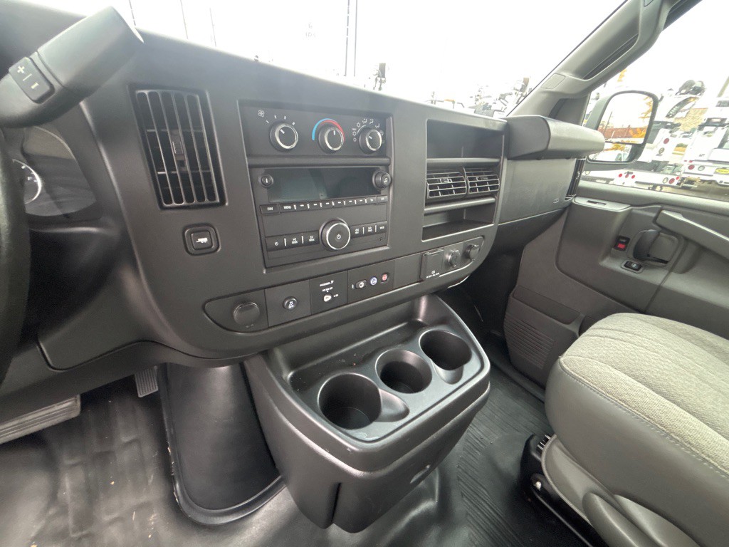 2019 Chevrolet Express Image 14