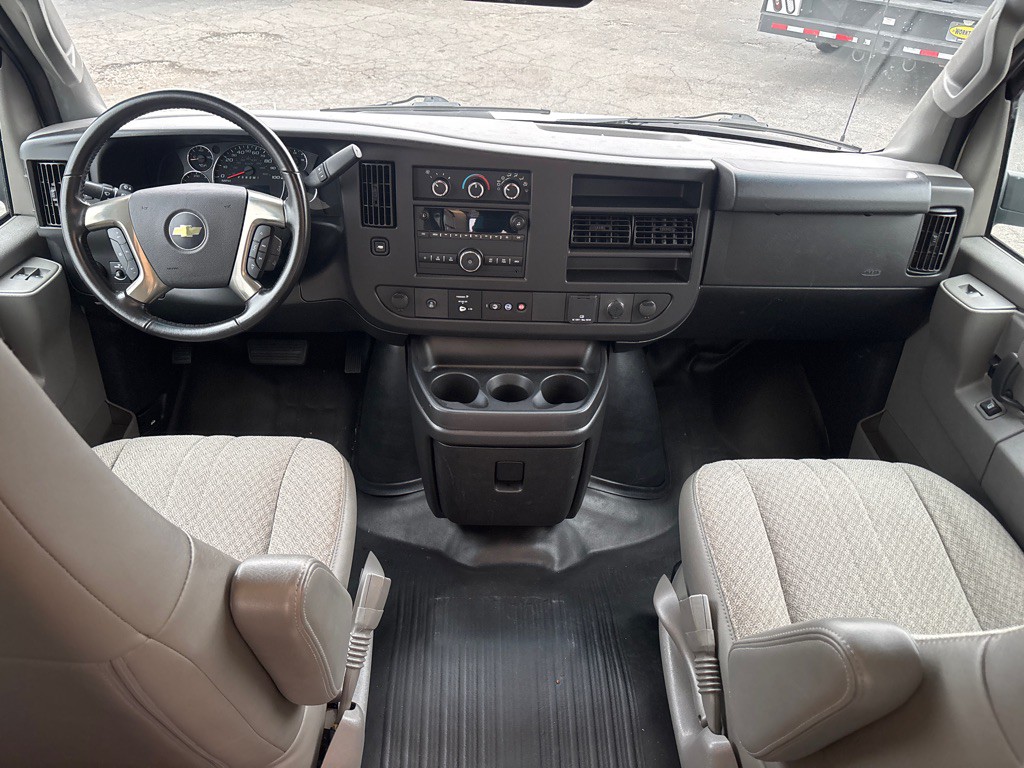 2019 Chevrolet Express Image 20