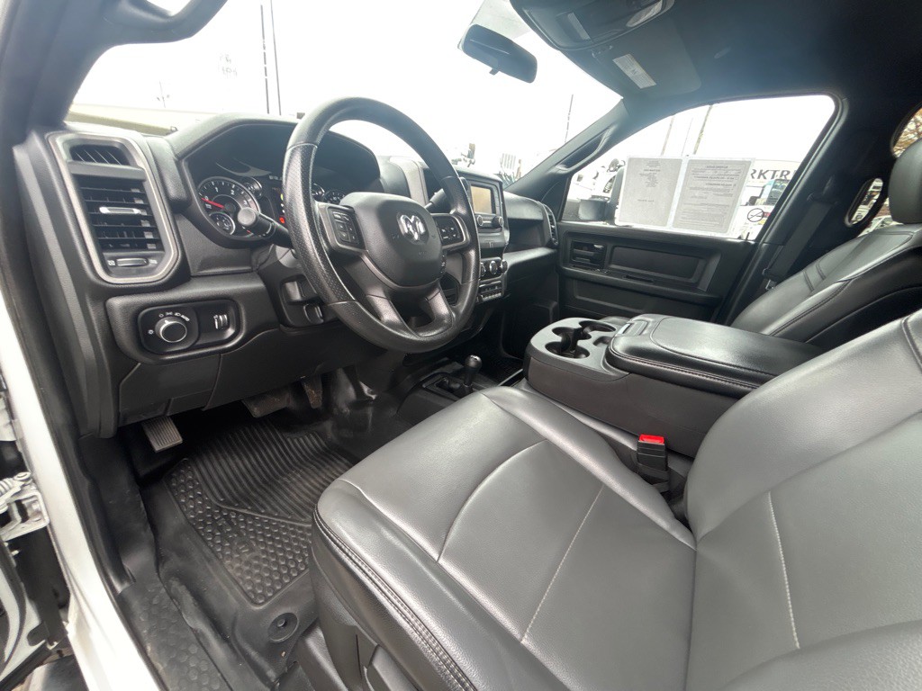 2022 RAM 5500 Image 9