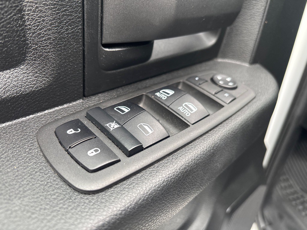 2022 RAM 5500 Image 10