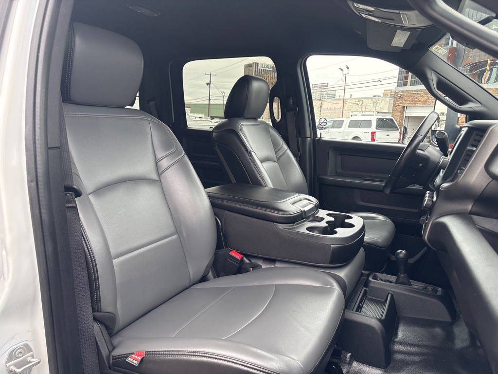 2022 RAM 5500 Image 21