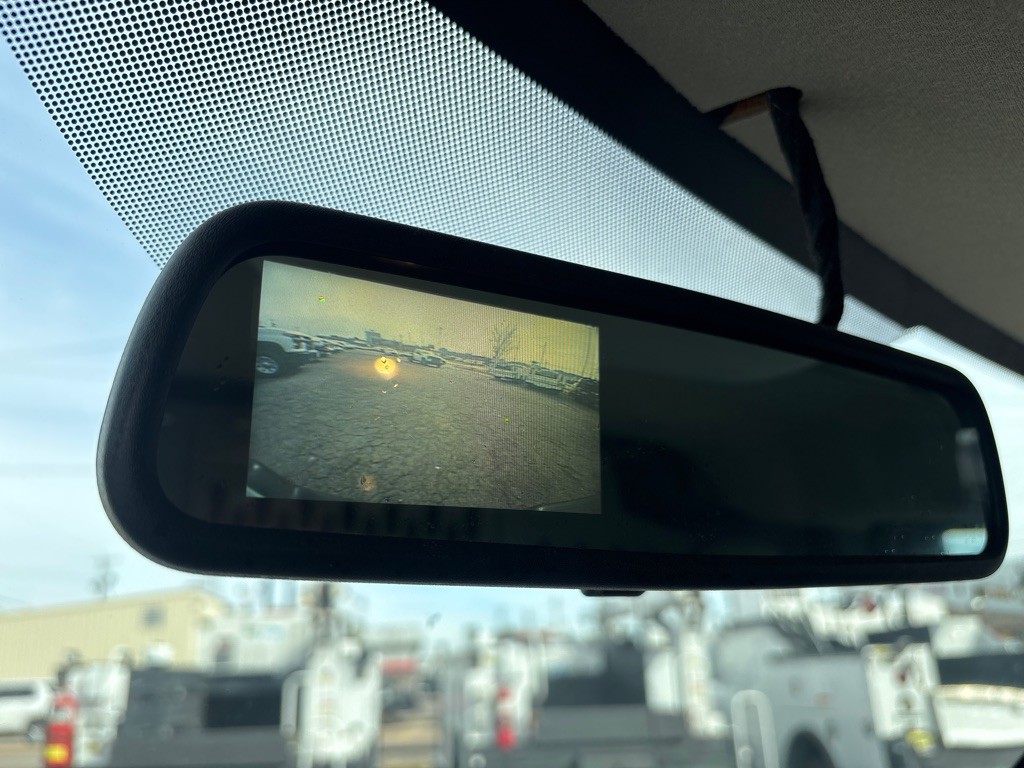 2023 GMC Savana Image 13