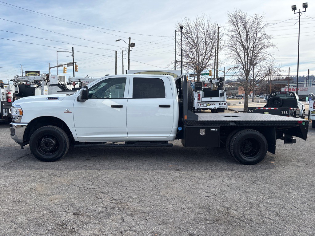 2024 RAM 3500 Image 2
