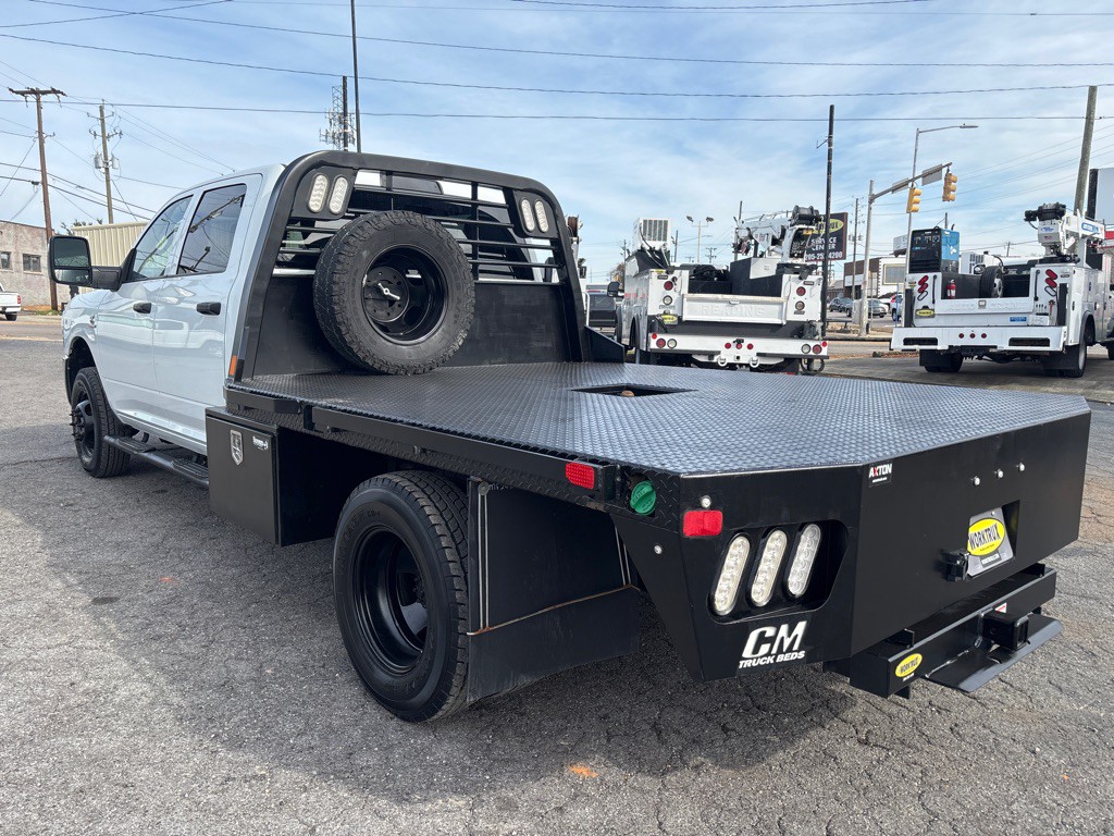 2024 RAM 3500 Image 3