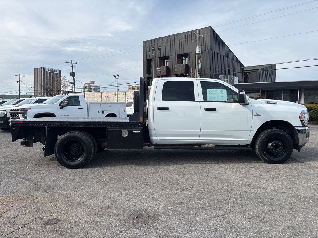 2024 RAM 3500 Image 6