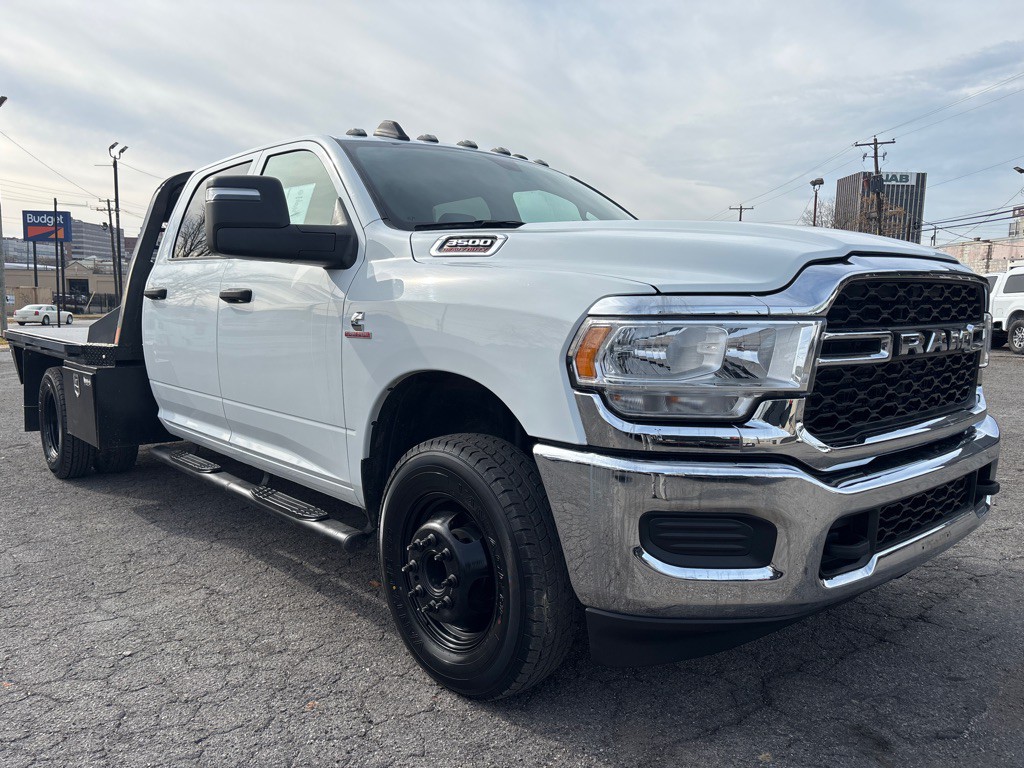 2024 RAM 3500 Image 7