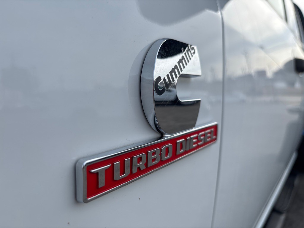 2024 RAM 3500 Image 9