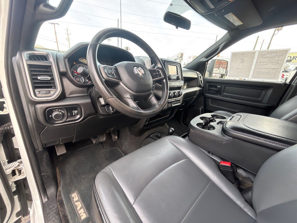 2024 RAM 3500 Image 10