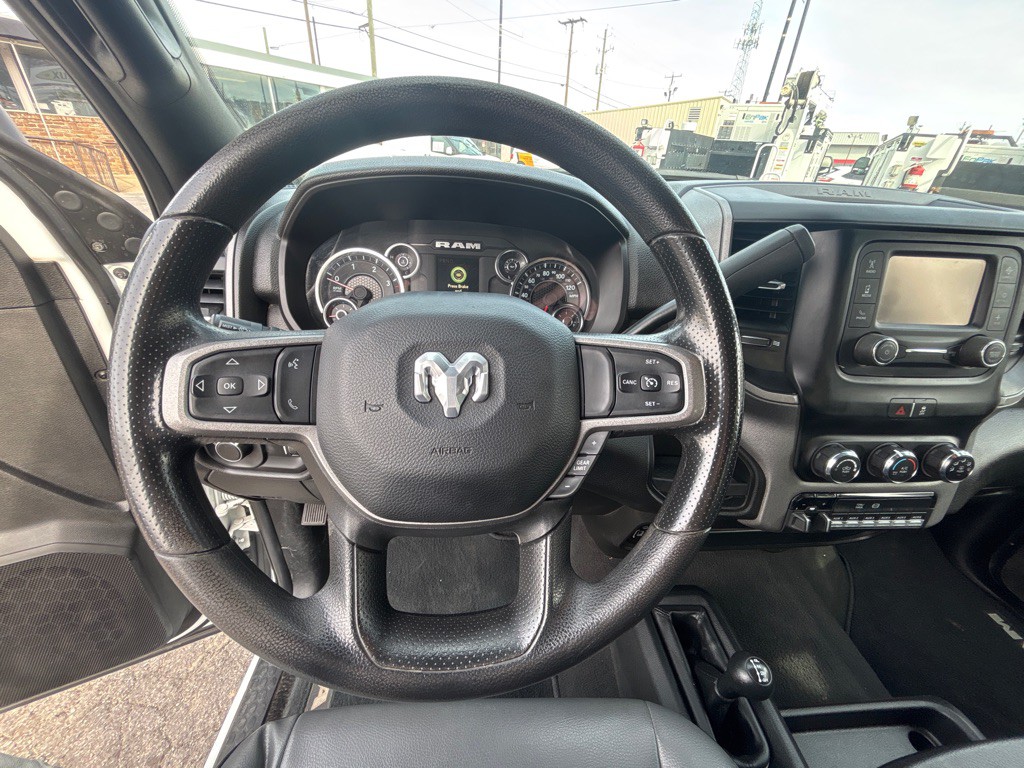 2024 RAM 3500 Image 12