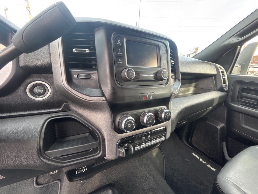 2024 RAM 3500 Image 15