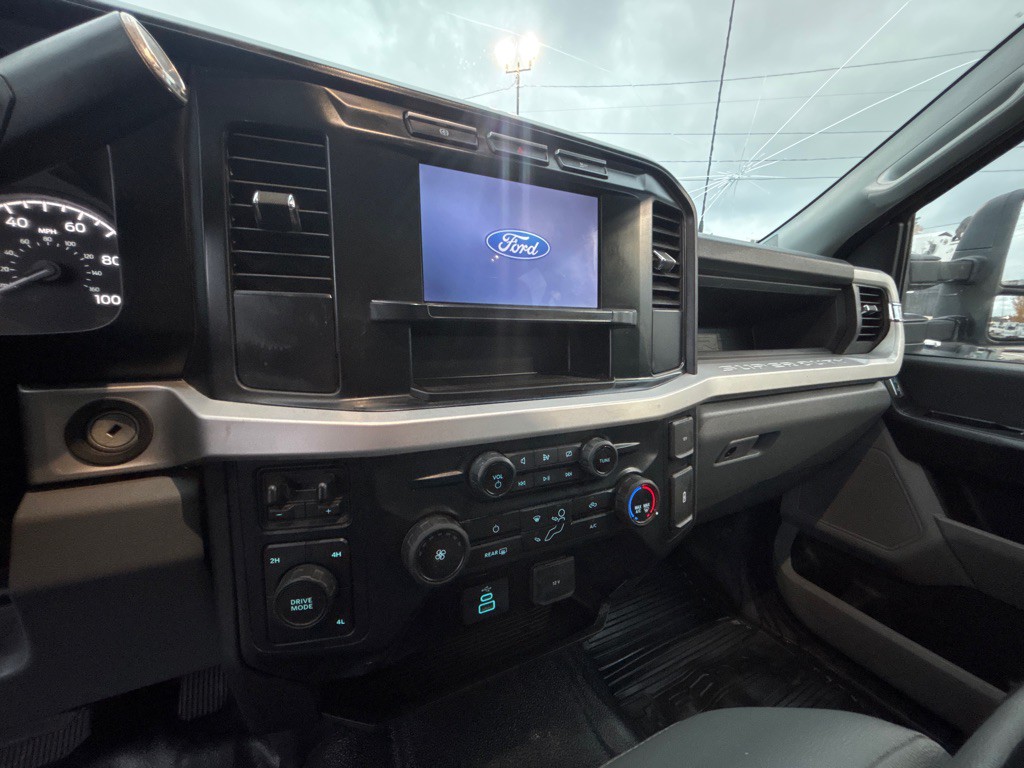 2024 Ford F-350 Image 9