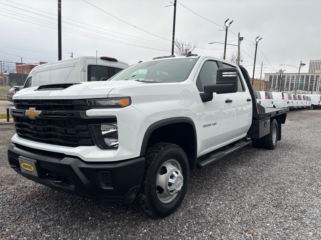 2025 Chevrolet Silverado 1500 Image 1
