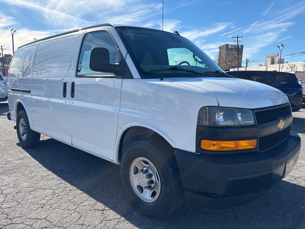 2020 Chevrolet Express Image 5