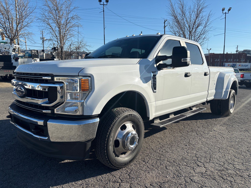 2022 Ford F-350 Image 1
