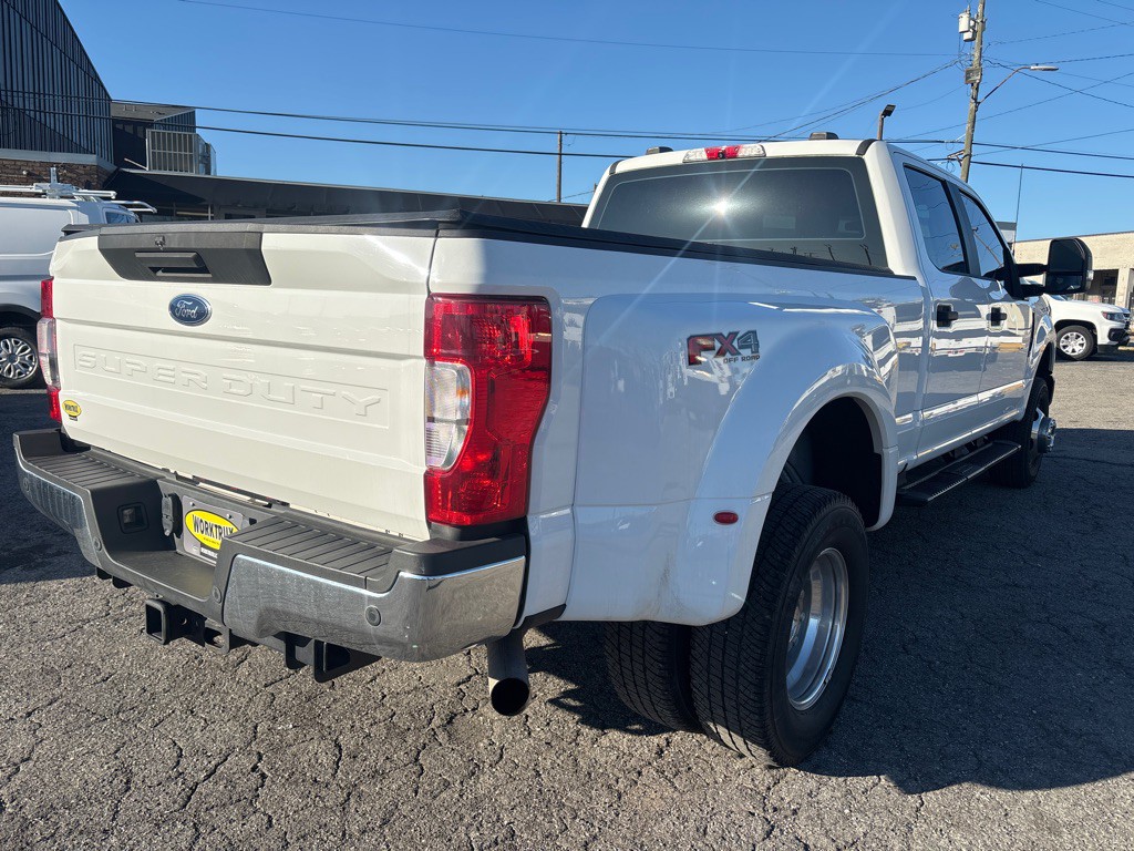 2022 Ford F-350 Image 4
