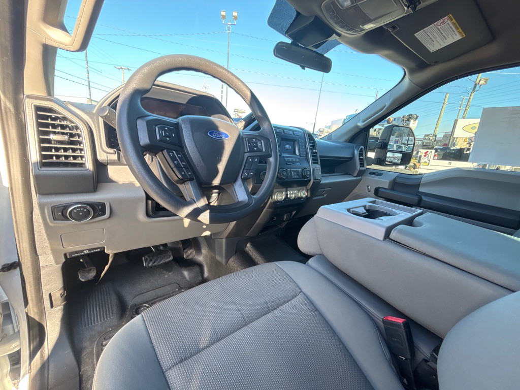 2022 Ford F-350 Image 7