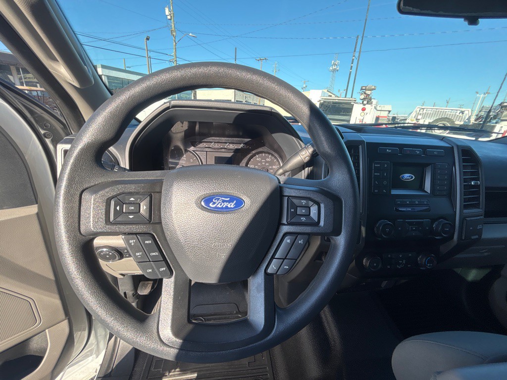 2022 Ford F-350 Image 9