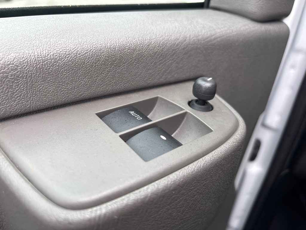 2024 GMC Savana Image 10