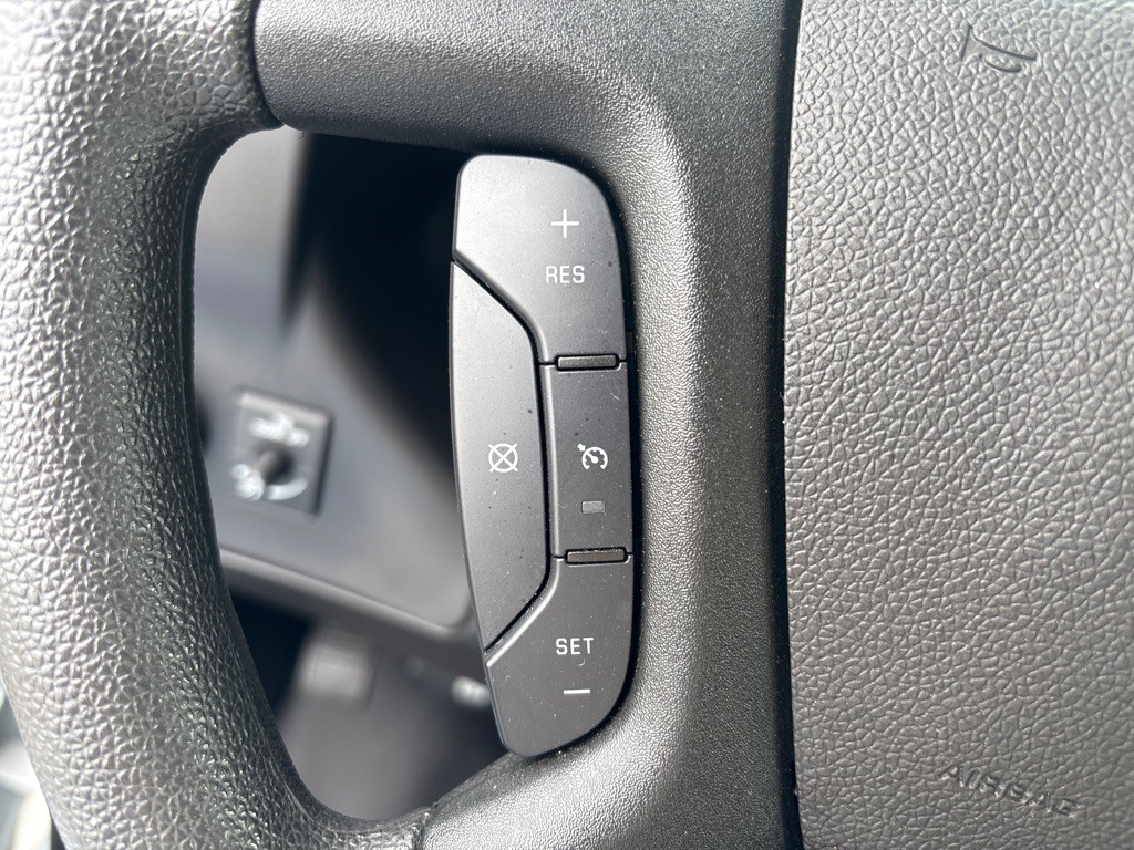 2024 GMC Savana Image 12