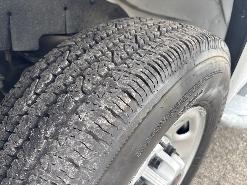 2024 GMC Savana Image 21