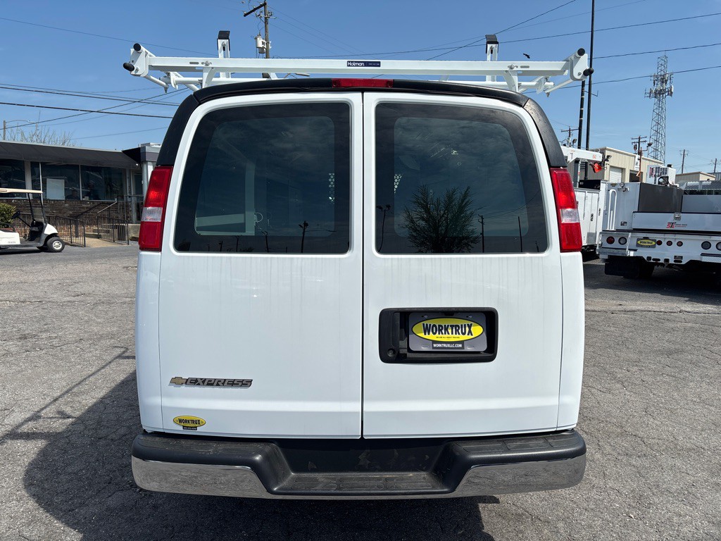 2024 Chevrolet Express Image 4