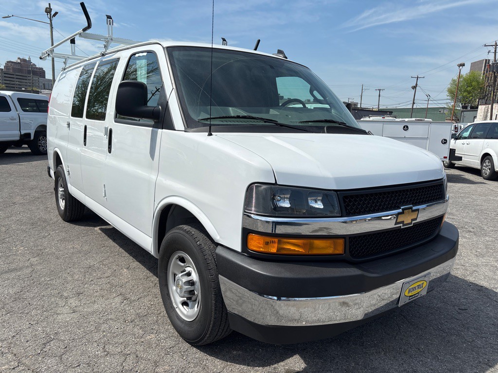 2024 Chevrolet Express Image 7